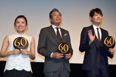 「連続ドラマW 60 誤判対策室」完成披露舞台挨拶の様子。