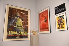 「国立映画アーカイブ開館記念 没後20年 旅する黒澤明 槙田寿文ポスター・コレクションより」の様子。