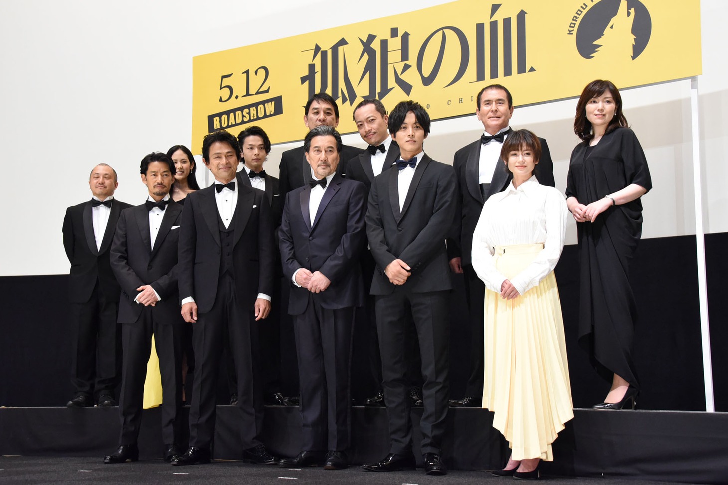 「孤狼の血」完成披露舞台挨拶の様子。