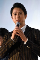 谷原章介