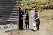 北の桜守パークのオープニングセレモニーにて、桜の植樹の様子。