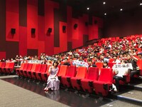 イオンシネマ広島西風新都で行われた「パンとバスと2度目のハツコイ」トークイベントの様子。