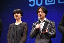 左から長澤まさみ、山田孝之。