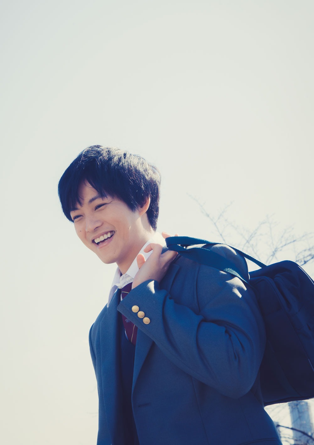 松坂桃李のお気に入りカット「君の苗字は。」。
