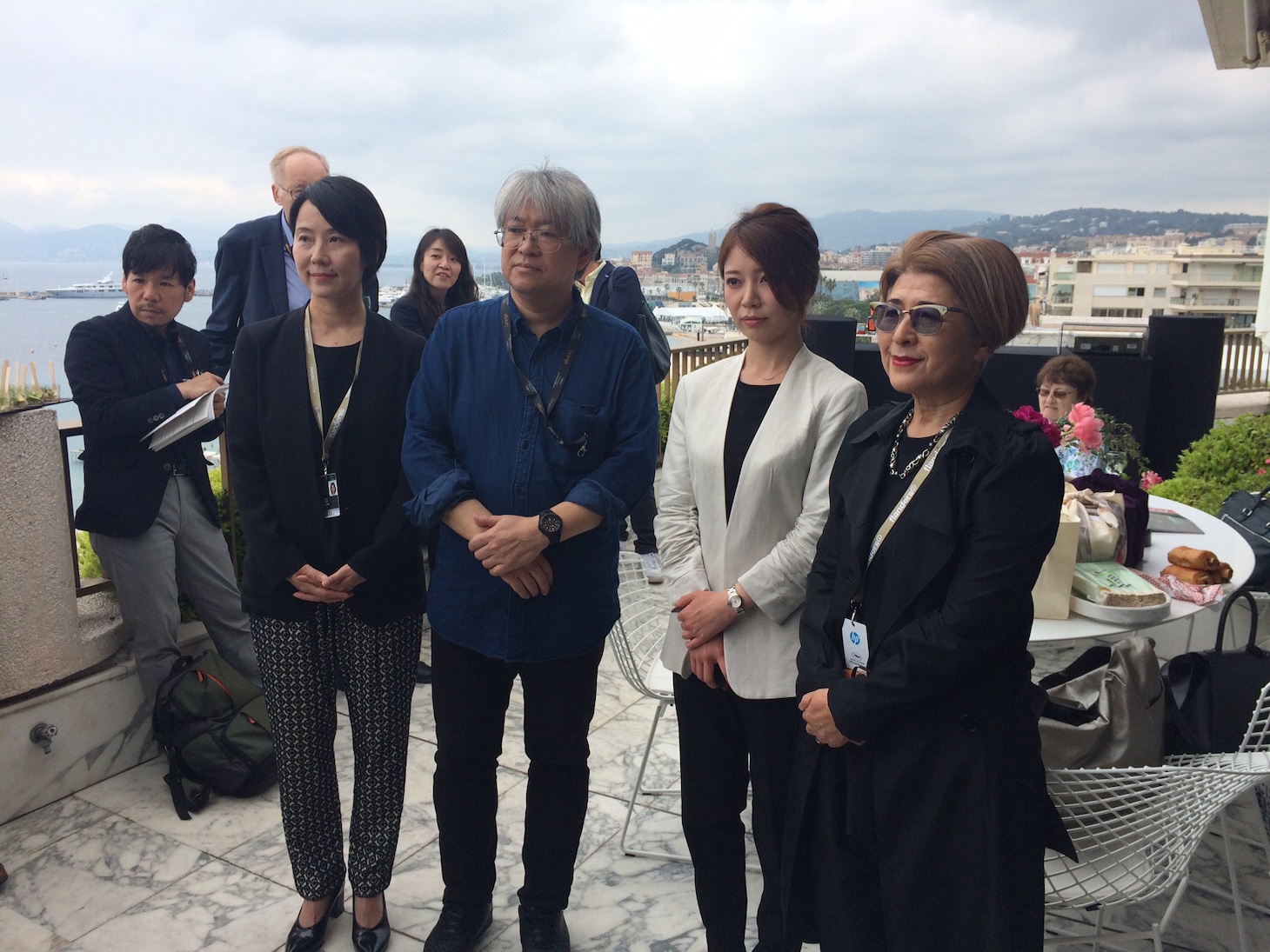 左から武部由実子、市山尚三、木下グループ広報の和田野知尋、國實瑞恵。