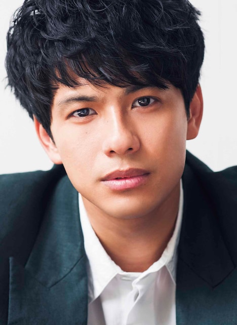 「森崎ウィン 1st visual & interview book『Win-Win』」イメージカット (c)SDP