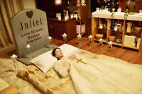 「家に帰ると妻が必ず死んだふりをしています。」