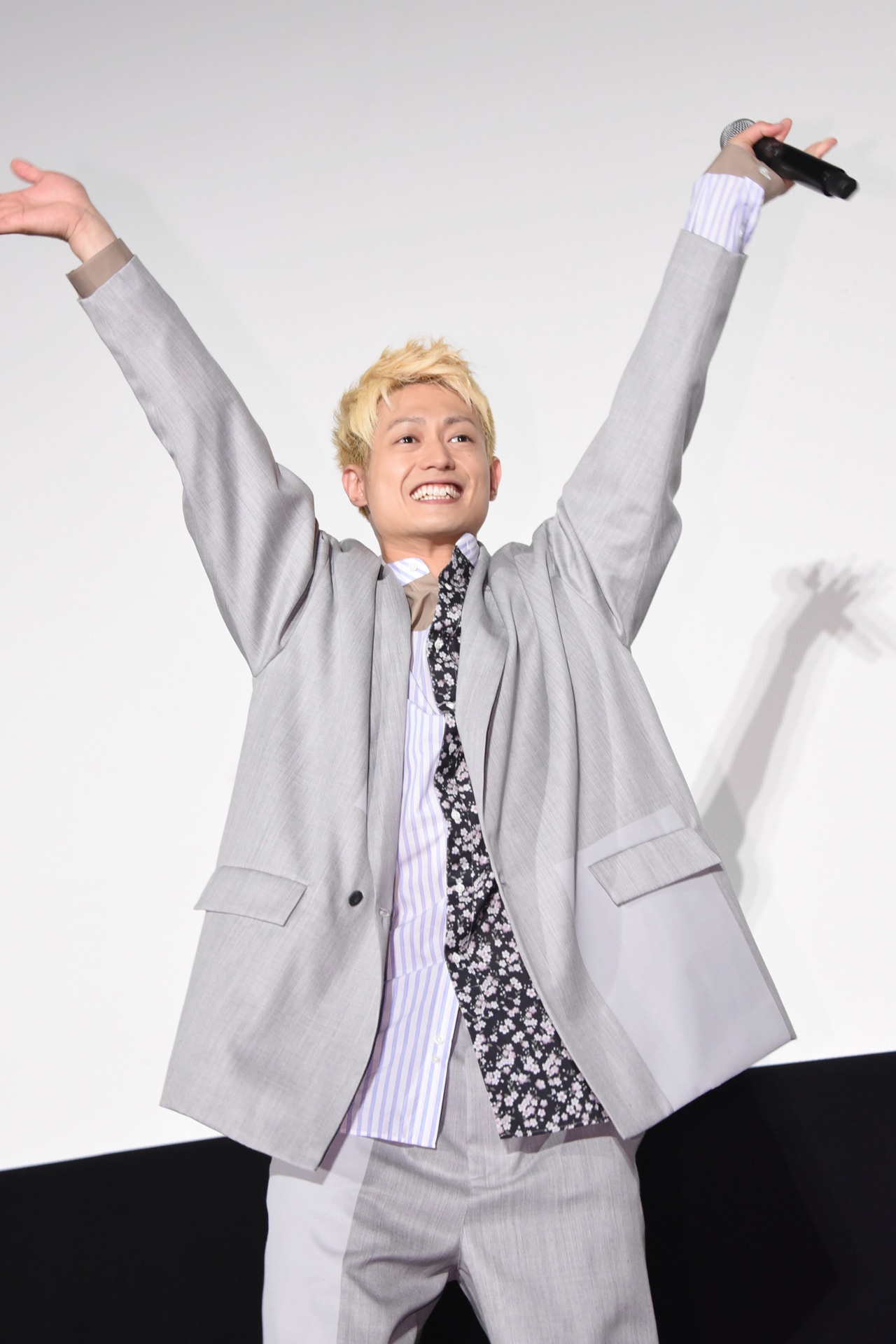 塚田僚一