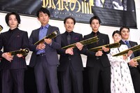 「孤狼の血」初日舞台挨拶の様子。