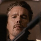 暗殺者イーサン・ホークのメガネ姿収めた「リミット・オブ・アサシン」本編映像