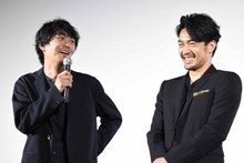 左から小林且弥、大谷亮平。