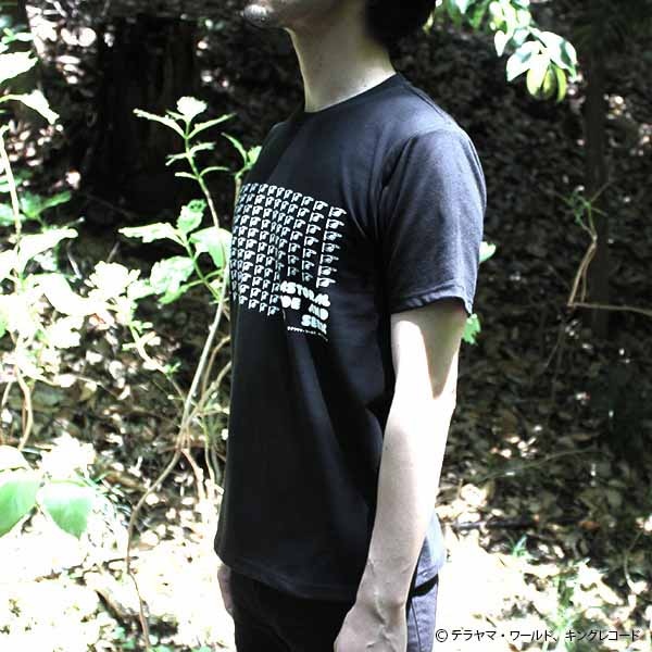 寺山修司没後35周年記念特集グッズのTシャツ（3500円）。