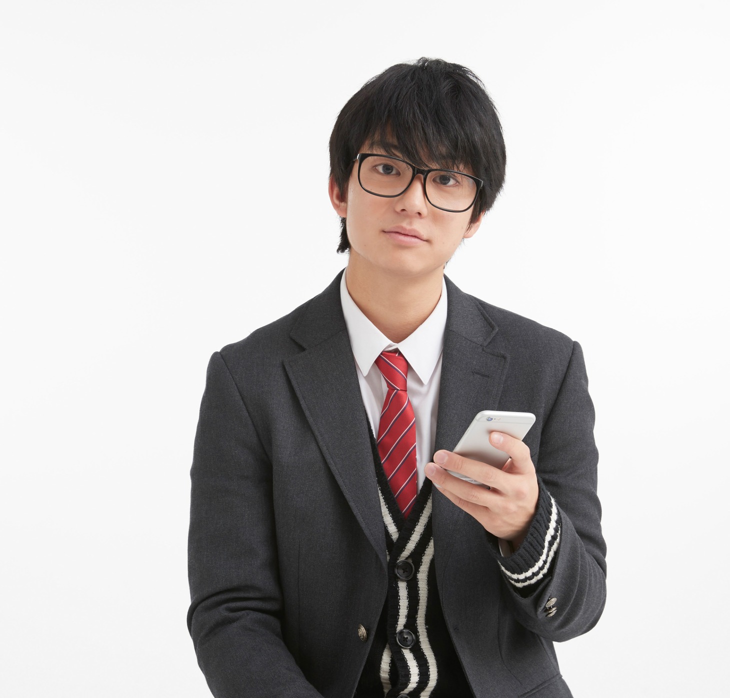 健太郎演じる新見律。