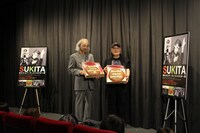 左から立川直樹、鋤田正義。