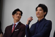 左から田邊和也、俊藤光利。