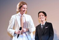 左からウェス・アンダーソン、コーユー・ランキン