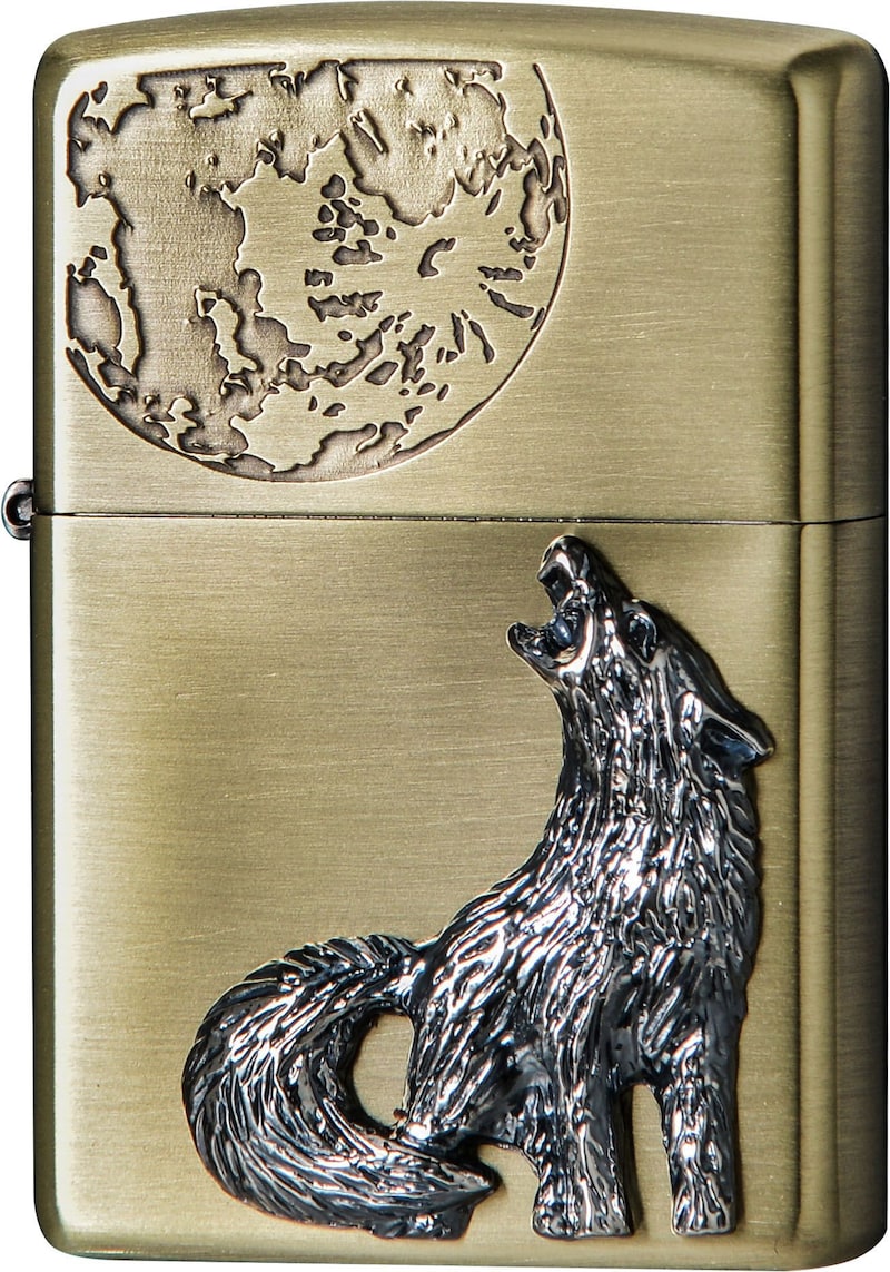 「孤狼の血」に登場するジッポーライターのレプリカモデル（表面）。