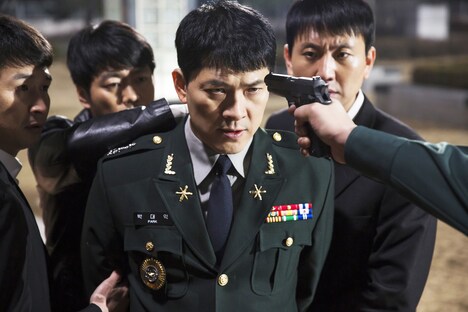 「一級機密」 (c)2018 Little Big Pictures All Rights Reserved