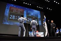 2回戦の結果発表の瞬間。