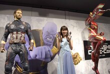 飯豊まりえ（中央）