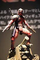 「名将MANGA REALIZATION」よりデッドプールのフィギュア。