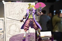 「ニンジャバットマン」よりジョーカーのフィギュア。