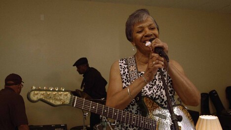 「I AM THE BLUES アイ・アム・ザ・ブルース」