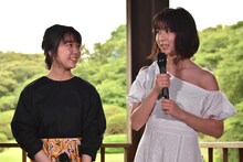 左から上白石萌音、上白石萌歌。