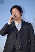鈴木亮平