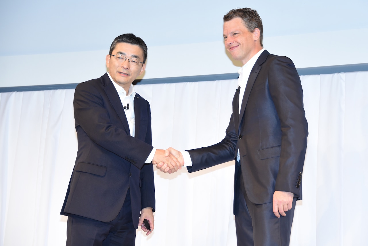 KDDIとNetflixが提携、有村架純や菜々緒、川栄李奈参加の発表会で明らかに