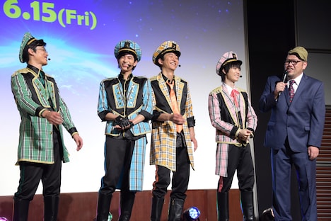 「劇場版ドルメンX」特別試写会の様子。