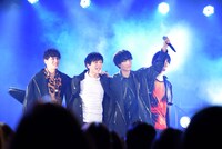 左から才川コージ、坂東龍汰、桜田通、栗原吾郎。