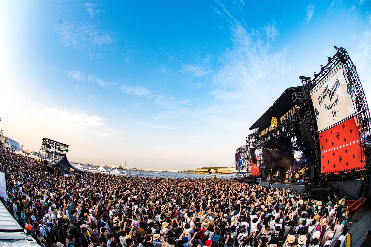 「GREENROOM FESTIVAL '18」5月27日の様子。（写真提供：GREENROOM FESTIVAL '18実行委員会）
