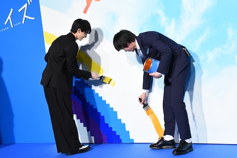 左から高杉真宙、横浜流星。