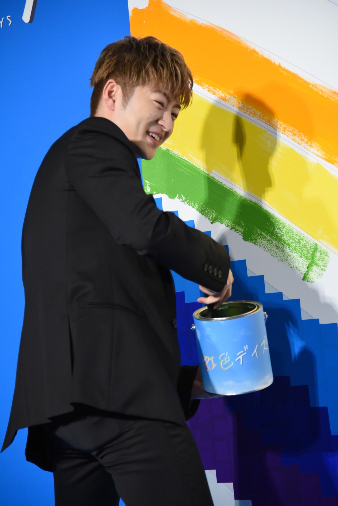 佐野玲於