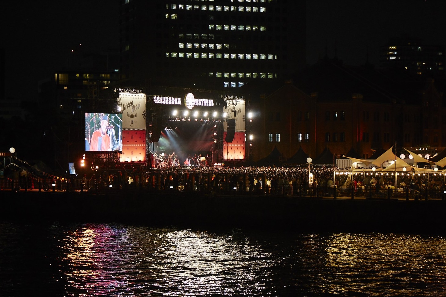 「GREENROOM FESTIVAL '18」5月26日の様子。（写真提供：GREENROOM FESTIVAL '18実行委員会）