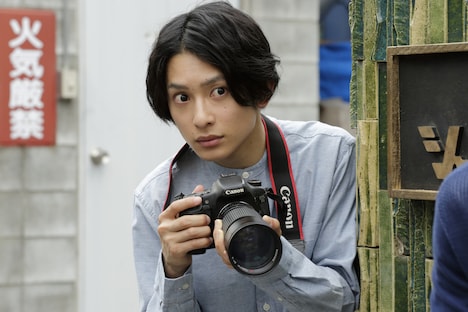 橋本祥平演じる新田秀樹。