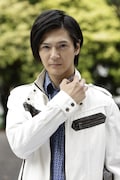 上田堪大演じるガルブルー / 青木恭介。