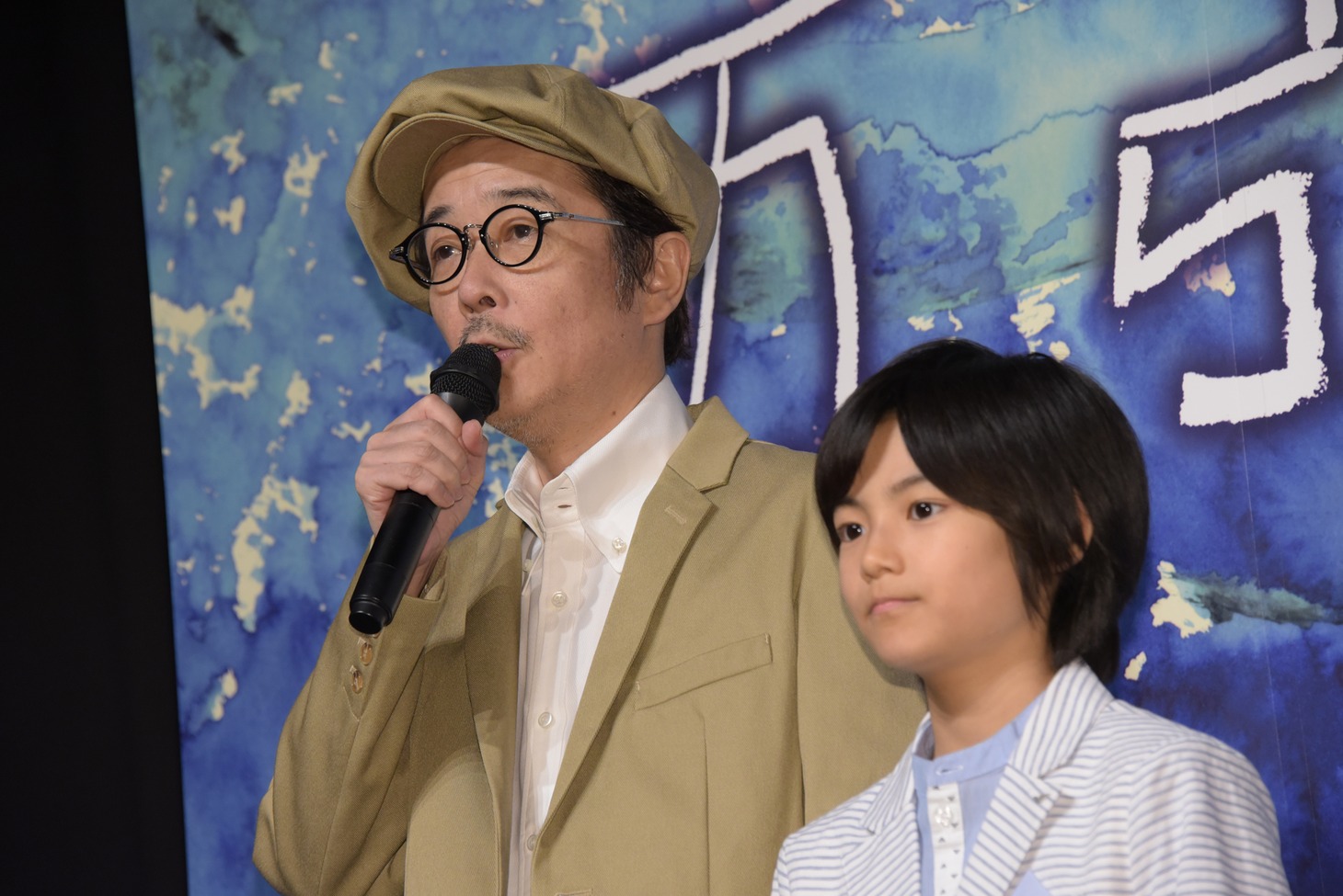 左からリリー・フランキー、城桧吏。