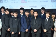 前列左から青柳翔、白濱亜嵐、山下健二郎、EXILE HIRO、岩田剛典。