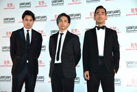 左から鈴木伸之、橘ケンチ、小林直己。