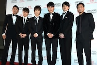 左から別所哲也、白濱亜嵐、岩田剛典、山下健二郎、青柳翔、EXILE HIRO。
