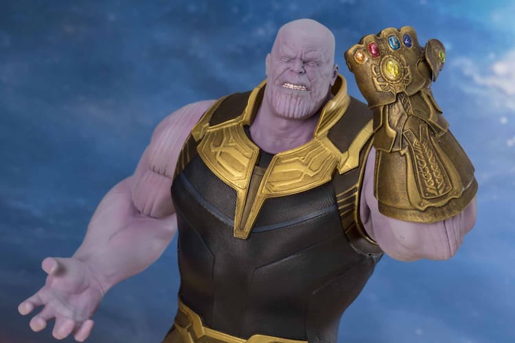 アベンジャーズ」サノスが立体化、インフィニティ・ストーンすべてを 