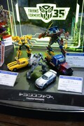 タカラトミーブース「トランスフォーマー」コーナーの様子。