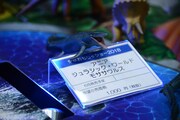 タカラトミーブース「ジュラシック・ワールド」コーナーの様子。