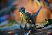 タカラトミーブース「ジュラシック・ワールド」コーナーより、「アニア ジュラシック・ワールド ブルー」。
