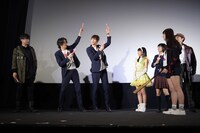 「トウキョウ・リビング・デッド・アイドル」初日舞台挨拶の様子。