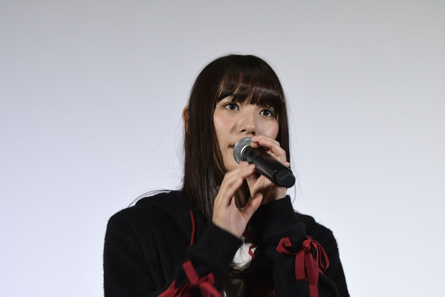 浅川梨奈