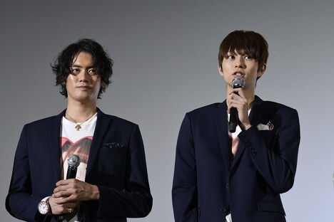 左から山口智也、中山優貴。