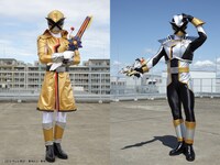 左からパトレンエックス、ルパンエックス。